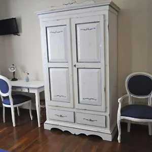 Stupor Mundi Bed and breakfast